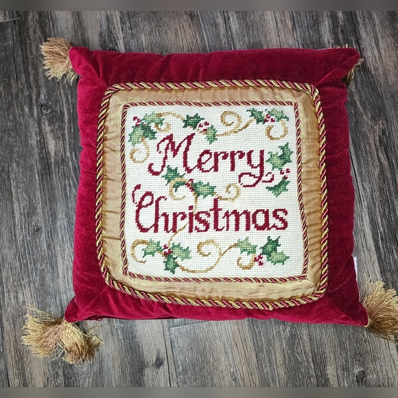 Merry Christmas Tapestry/Velvet Decorative Christmas Pillow 16X16 In Holiday - Picture 4 of 7
